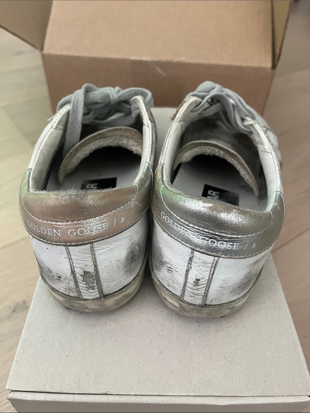 Golden Goose White/Silver Sneskers - Picture 3 of 5